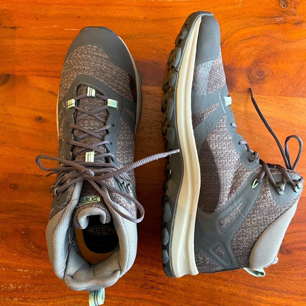 KEEN Terradora II Waterproof Boot. Hiking boots. Magnet/ocean wave. US size 11.